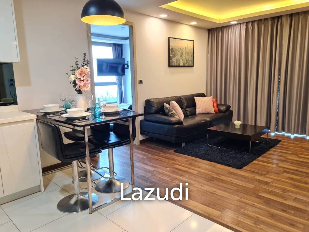 2 Beds 2 Baths 81.5 SQ.M. The Peak Towers Condominium