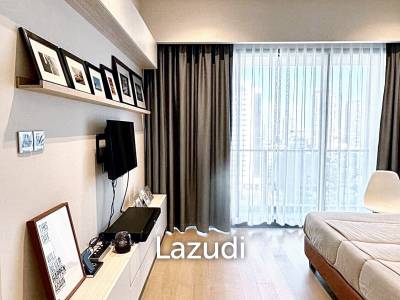 1 Bed 1 Bath 54 SQ.M The Strand Thonglor