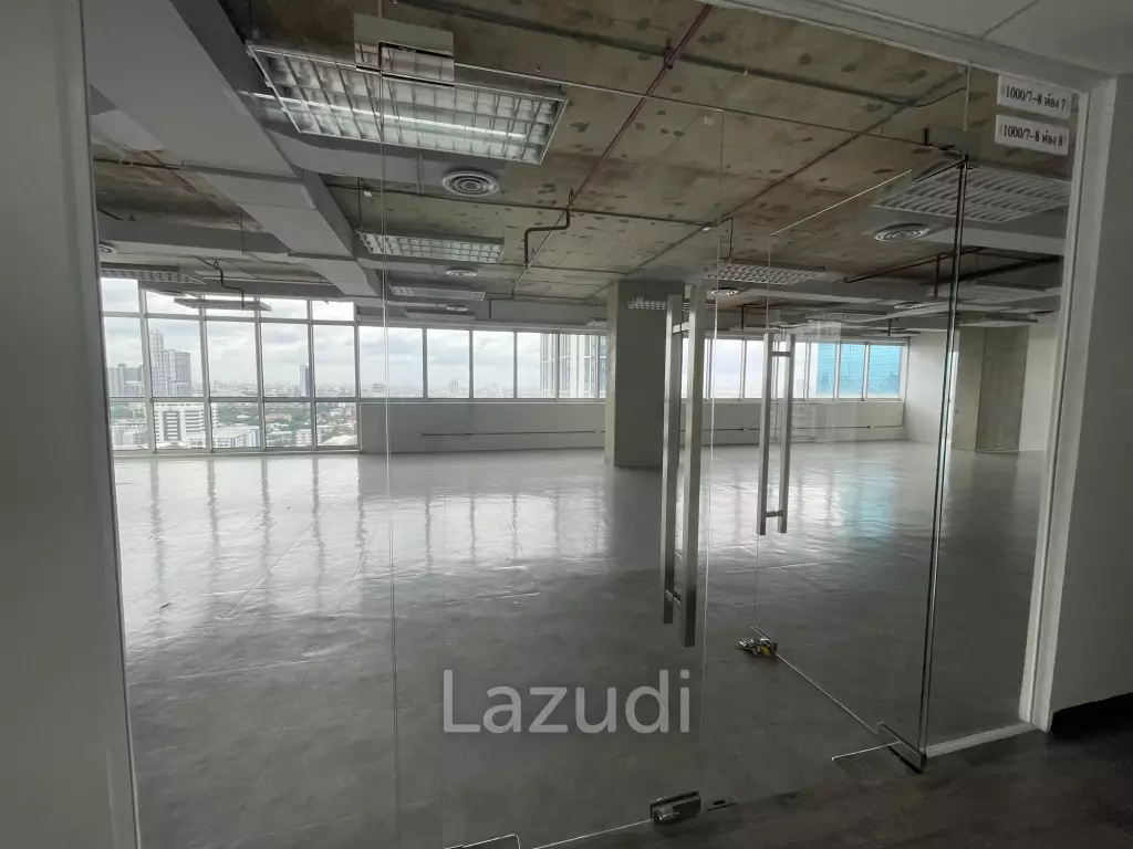 Luxury Office Space for Rent in Khlong Tan Nuea