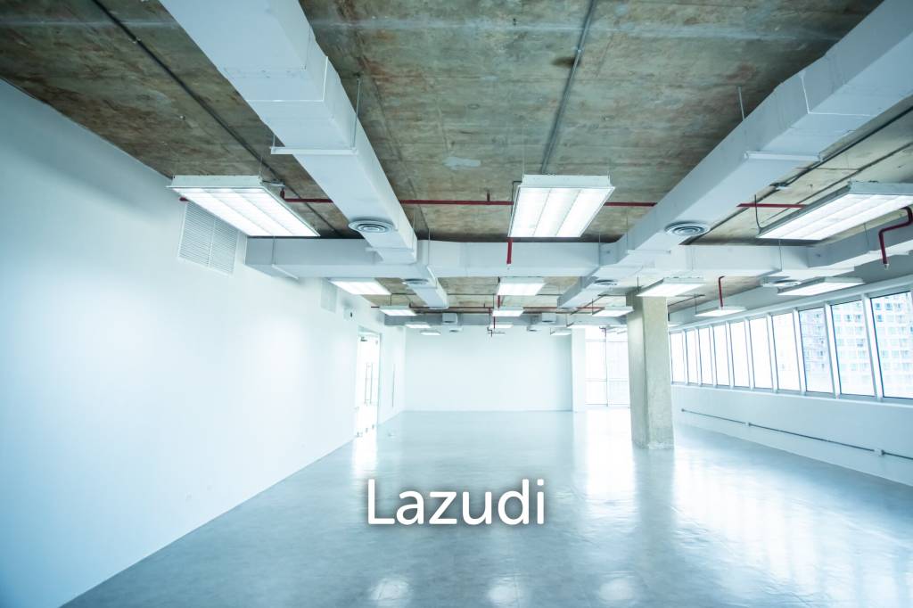 Luxury Office Space for Rent in Khlong Tan Nuea