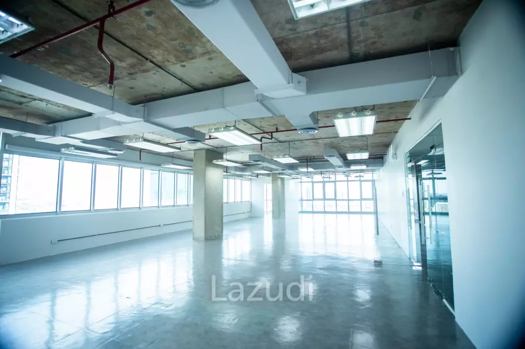 Luxury Office Space for Rent in Khlong Tan Nuea