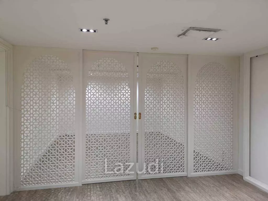 Ultra Premium Fully Fitted Office for rent in Asoke