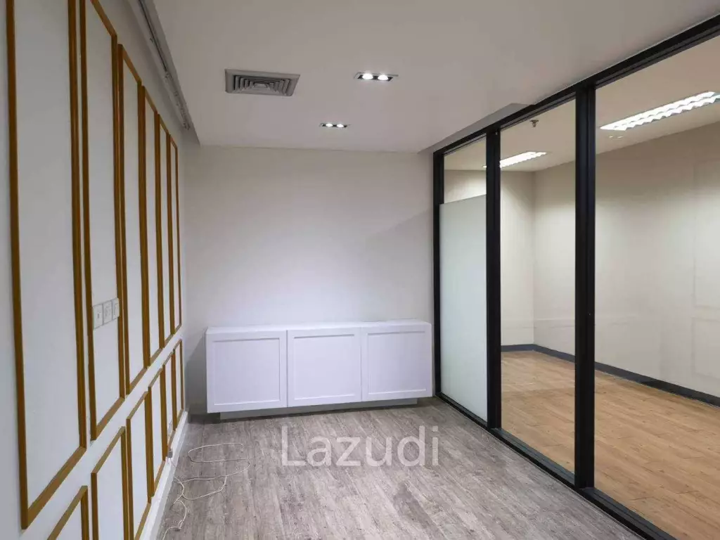Ultra Premium Fully Fitted Office for rent in Asoke