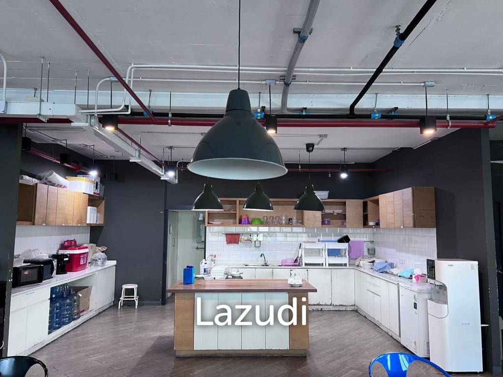 Luxury Office Space for Sale in Asoke