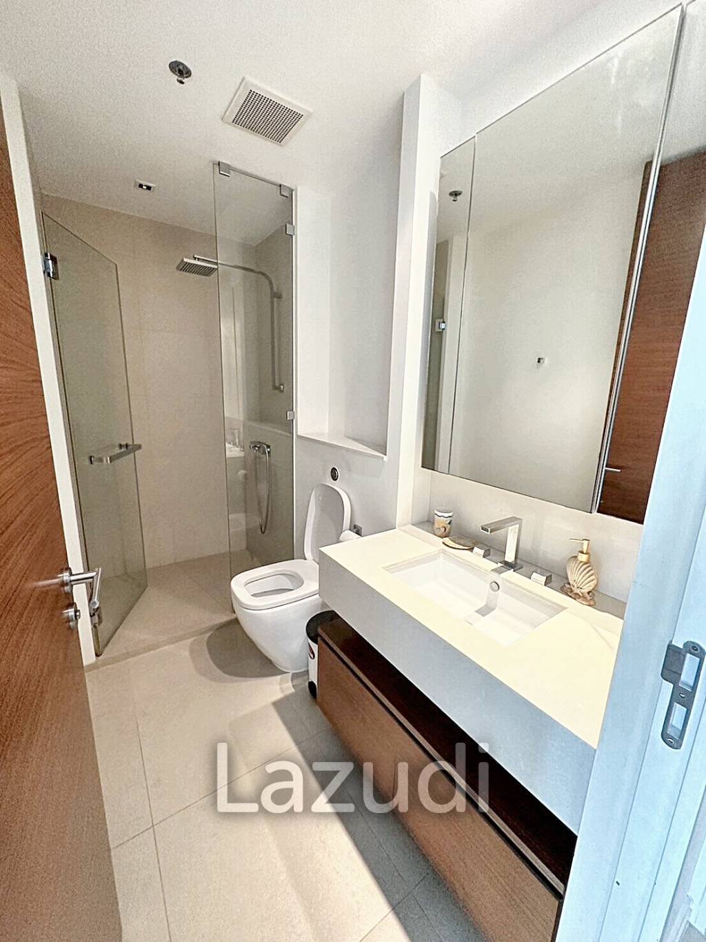 2 bed 2 bath Condo 132 SQ.M The River
