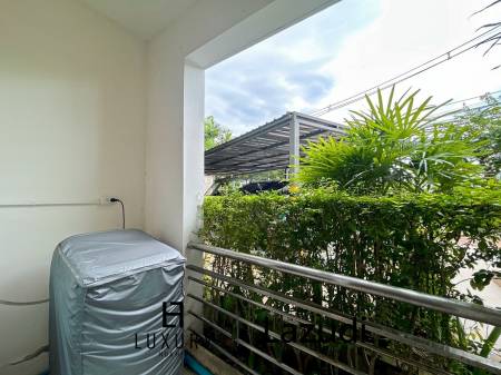 Blue Lagoon: 2 Bedroom Pool Access Condo