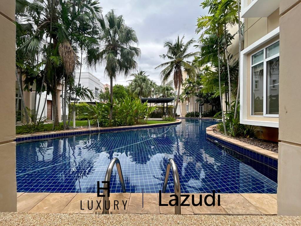 Blue Lagoon: 2 Bedroom Pool Access Condo