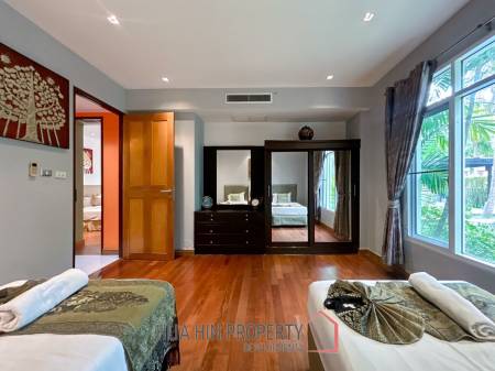 Blue Lagoon: 2 Bedroom Pool Access Condo