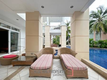 Blue Lagoon: 2 Bedroom Pool Access Condo