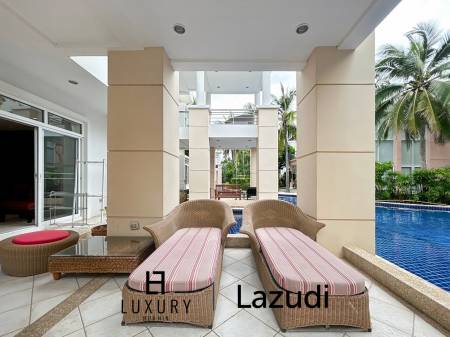 Blue Lagoon: 2 Bedroom Pool Access Condo