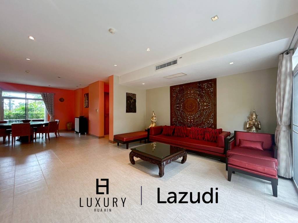 Blue Lagoon: 2 Bedroom Pool Access Condo