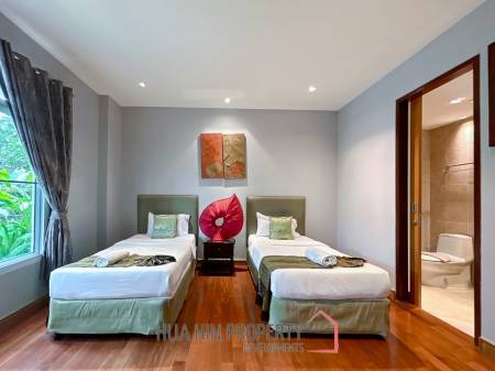 Blue Lagoon: 2 Bedroom Pool Access Condo