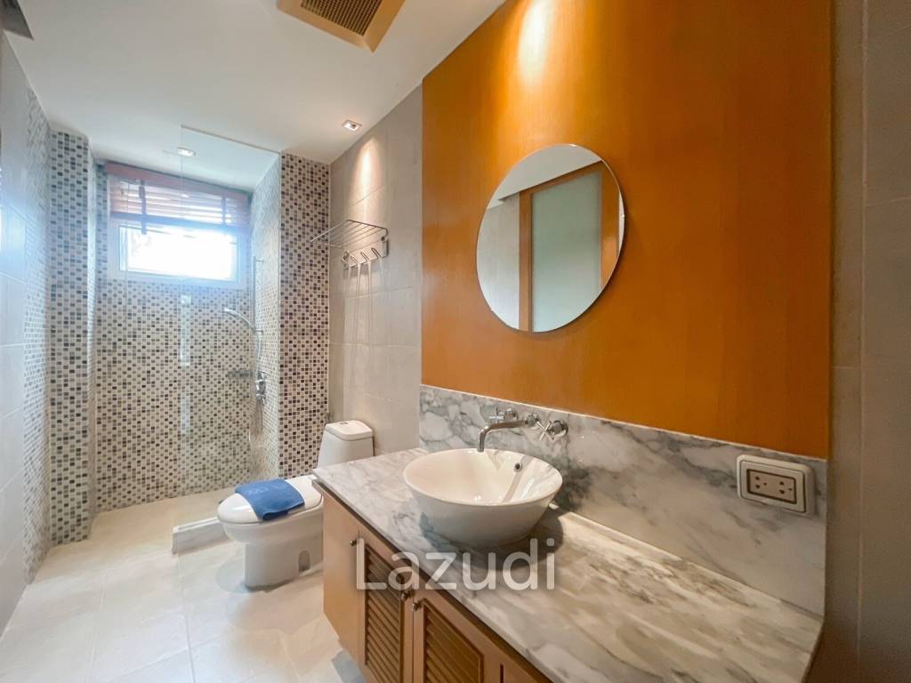 Blue Lagoon: 2 Bedroom Pool View Condo