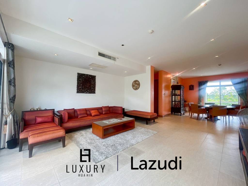 Blue Lagoon: 2 Bed 2 Bath Pool View Condo