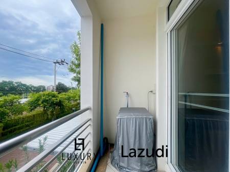 Blue Lagoon: 2 Bed 2 Bath Pool View Condo