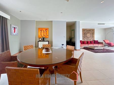 Blue Lagoon: 2 Bedroom Condo With Pool And Mountain Views