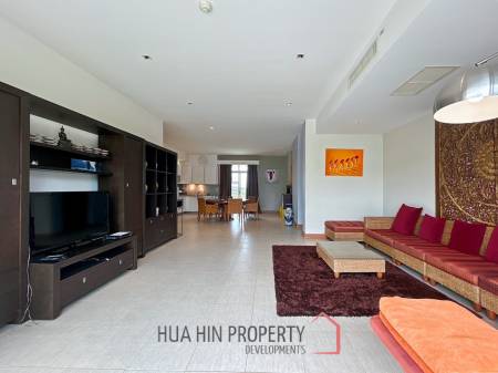 Blue Lagoon: 2 Bedroom Condo With Pool And Mountain Views