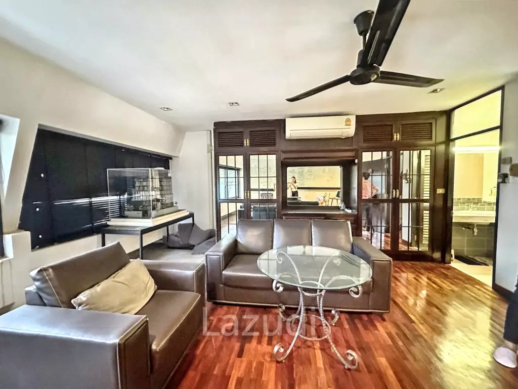 3 Bed 4 Bath 320 SQ.M Townhouse in Yenakart