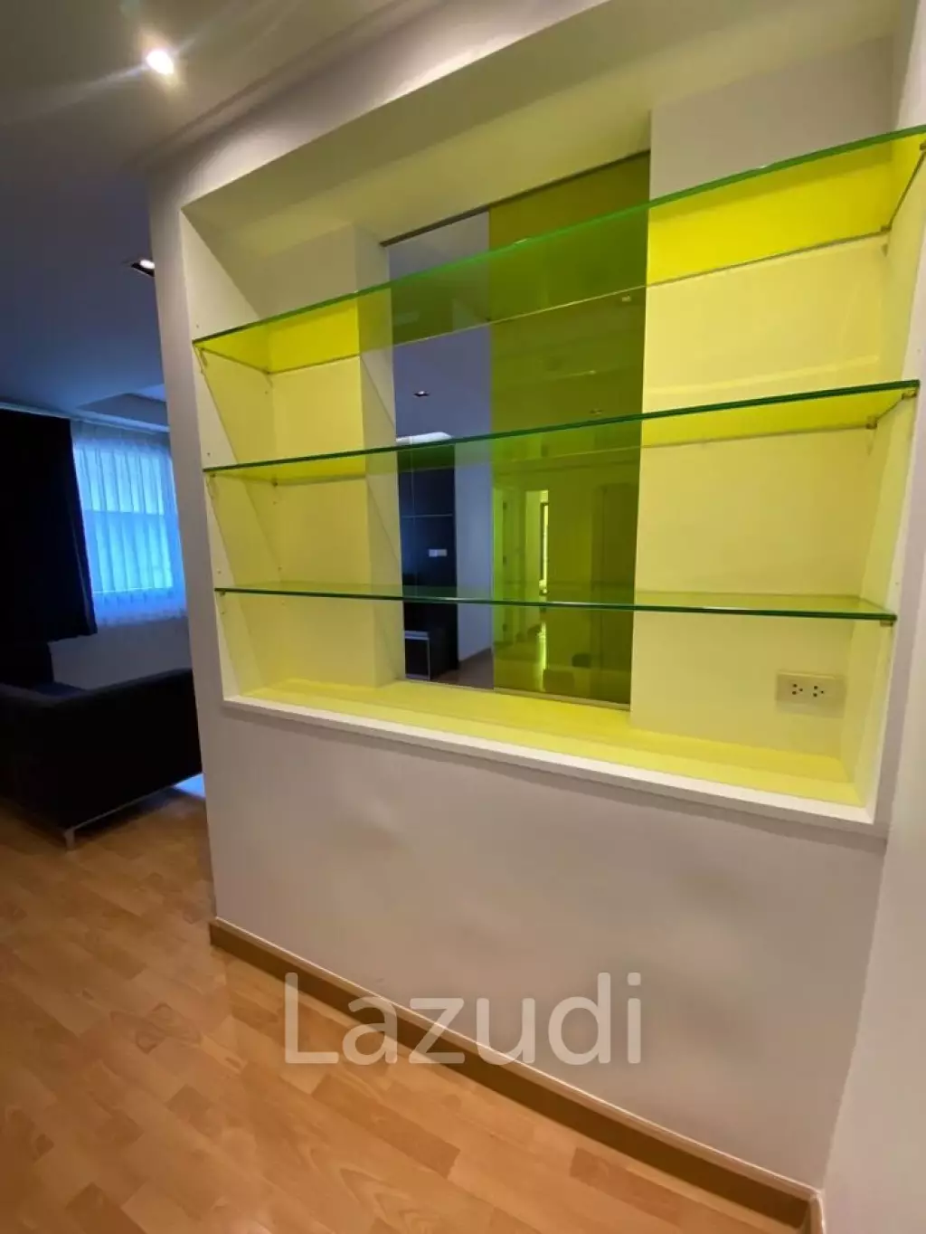 1 Bedroom 1 Bathroom 94 SQ.M Nantiruj Tower