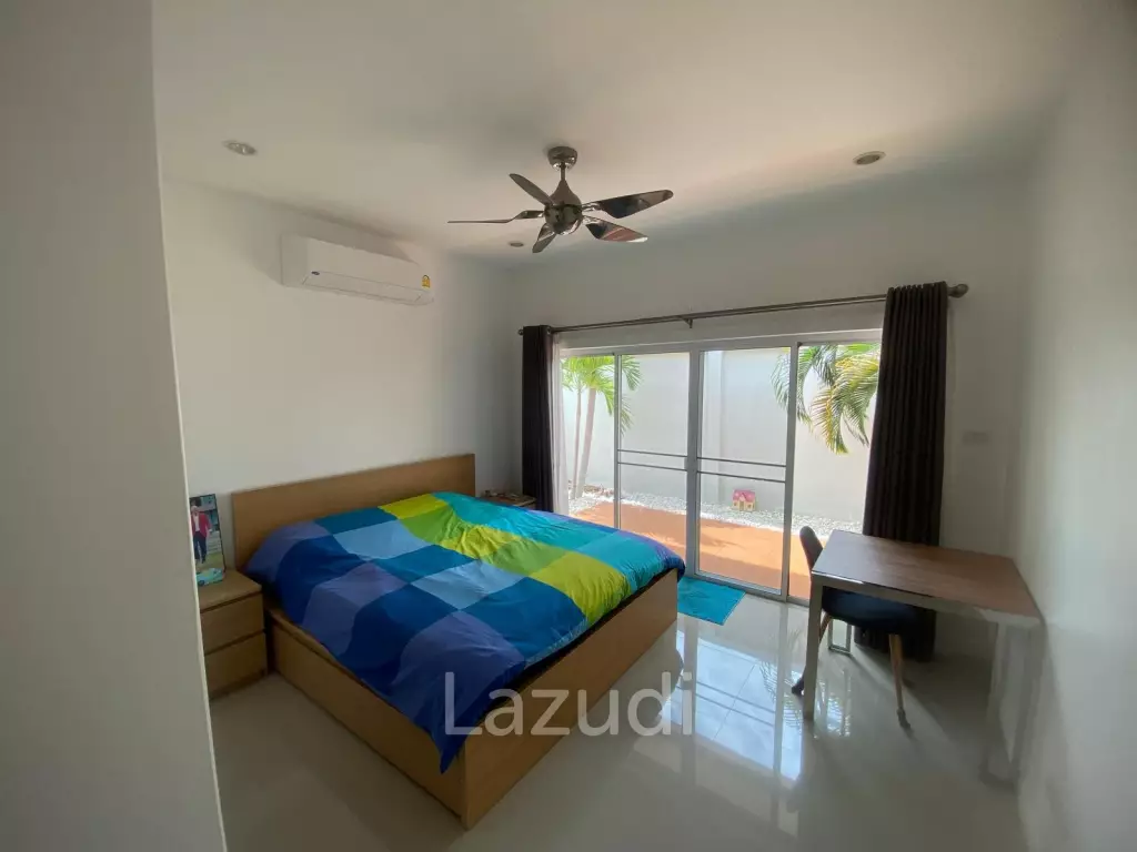 Emerald Scenery: 2 Bedroom with Roof Terrace!