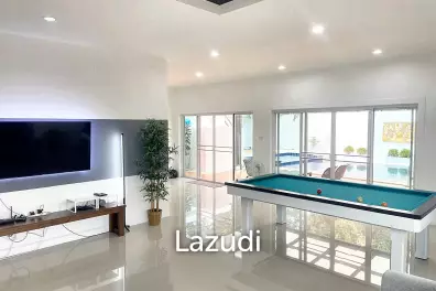 Emerald Scenery: 2 Bedroom with Roof Terrace!