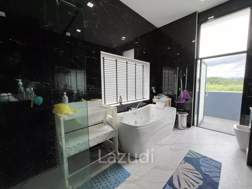 Luxury House For Sale, 5 bedrooms, Mountain View in Ban Du