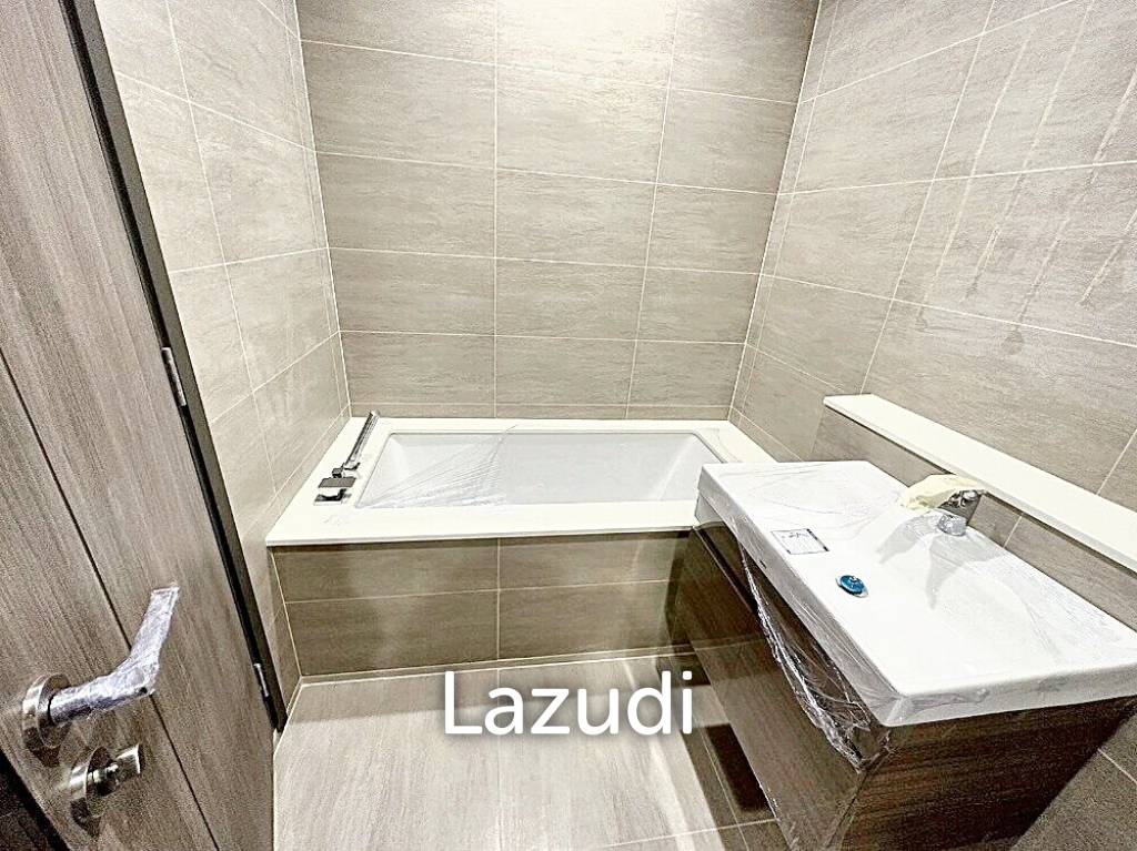 2 Bed 98 SQ.M RHYTHM Charoenkrung Pavilion
