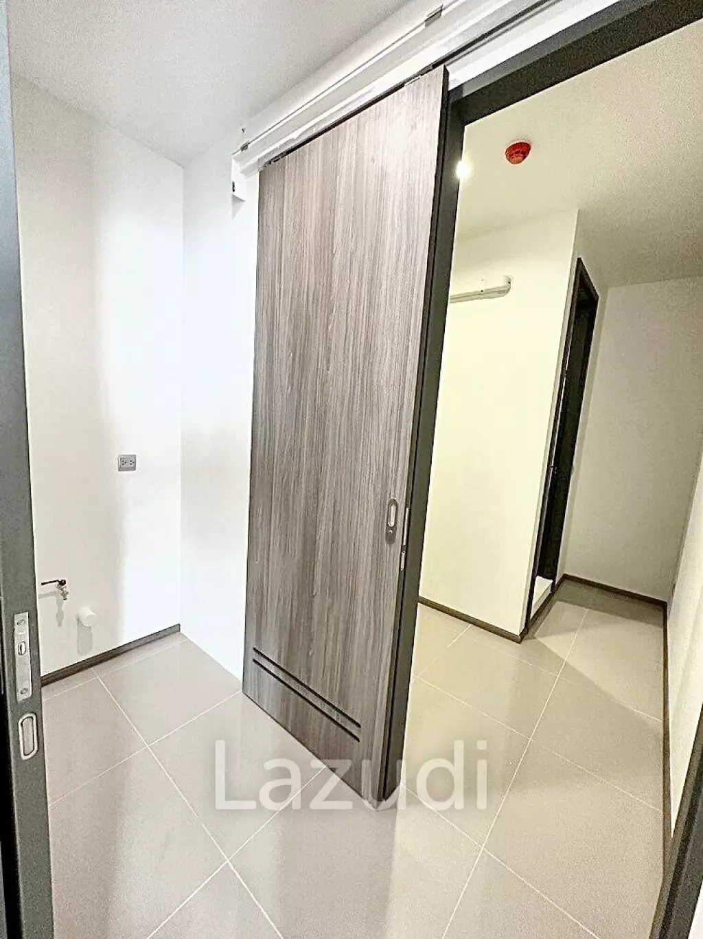 2 Bed 98 SQ.M RHYTHM Charoenkrung Pavilion