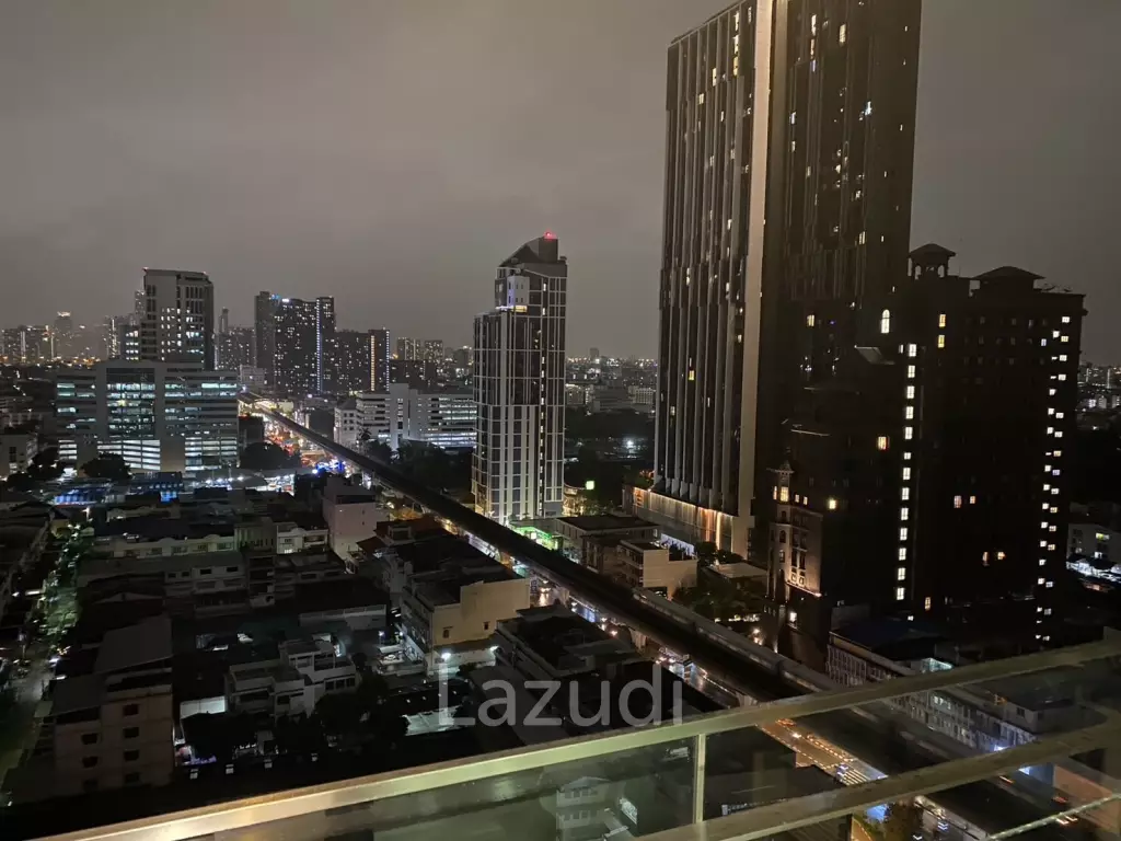 2 Bed 2 Bath 75 SQ.M The Room Sukhumvit 62