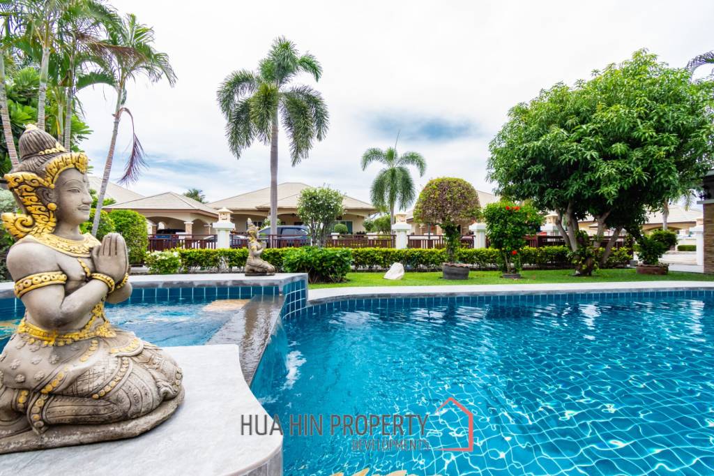 Luxury 3/4 bed pool villa close to Cha'am beach