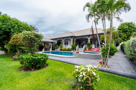 Luxury 3/4 bed pool villa close to Cha'am beach