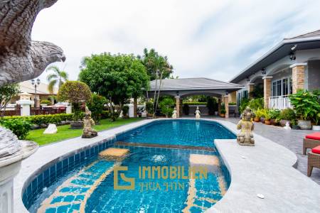 Luxury 3/4 bed pool villa close to Cha'am beach