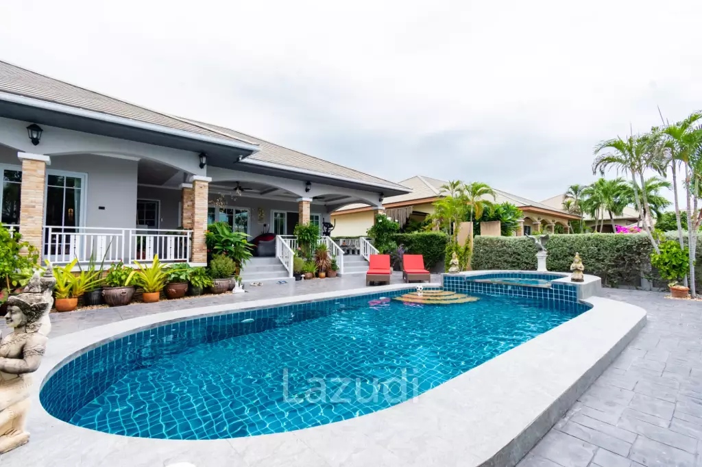 Luxury 3/4 bed pool villa close to Cha'am beach
