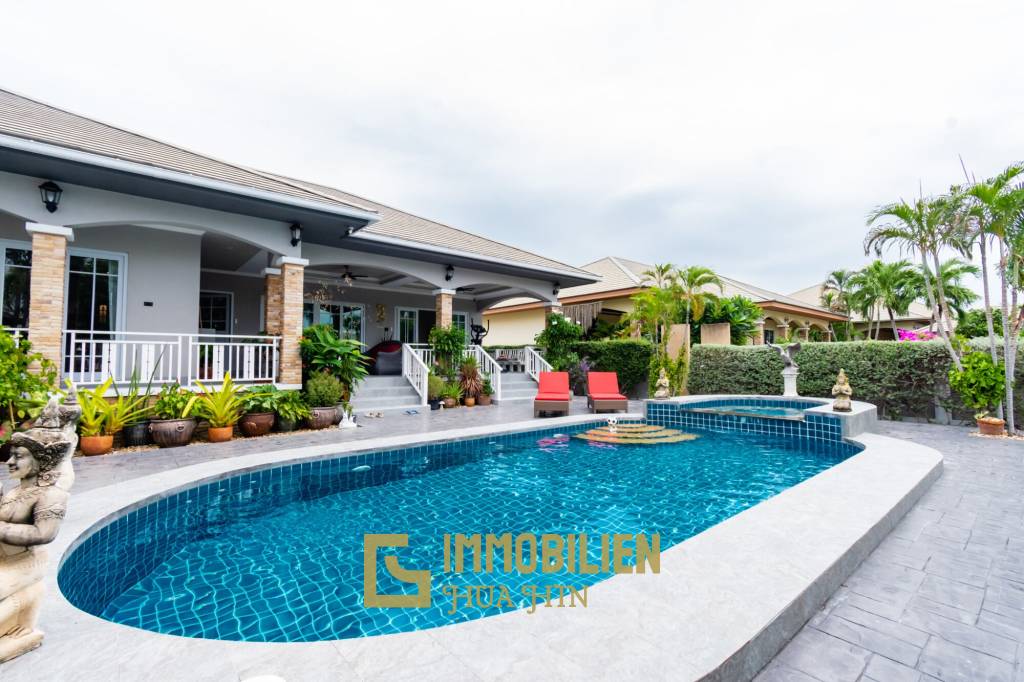 Luxury 3/4 bed pool villa close to Cha'am beach