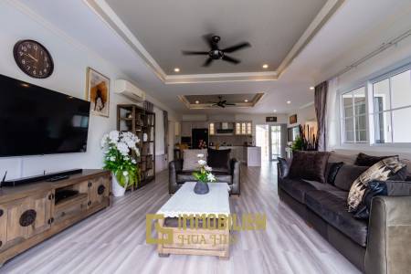 Luxury 3/4 bed pool villa close to Cha'am beach