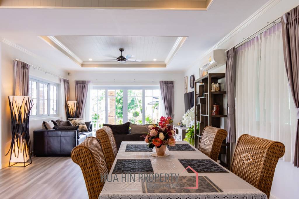 Luxury 3/4 bed pool villa close to Cha'am beach