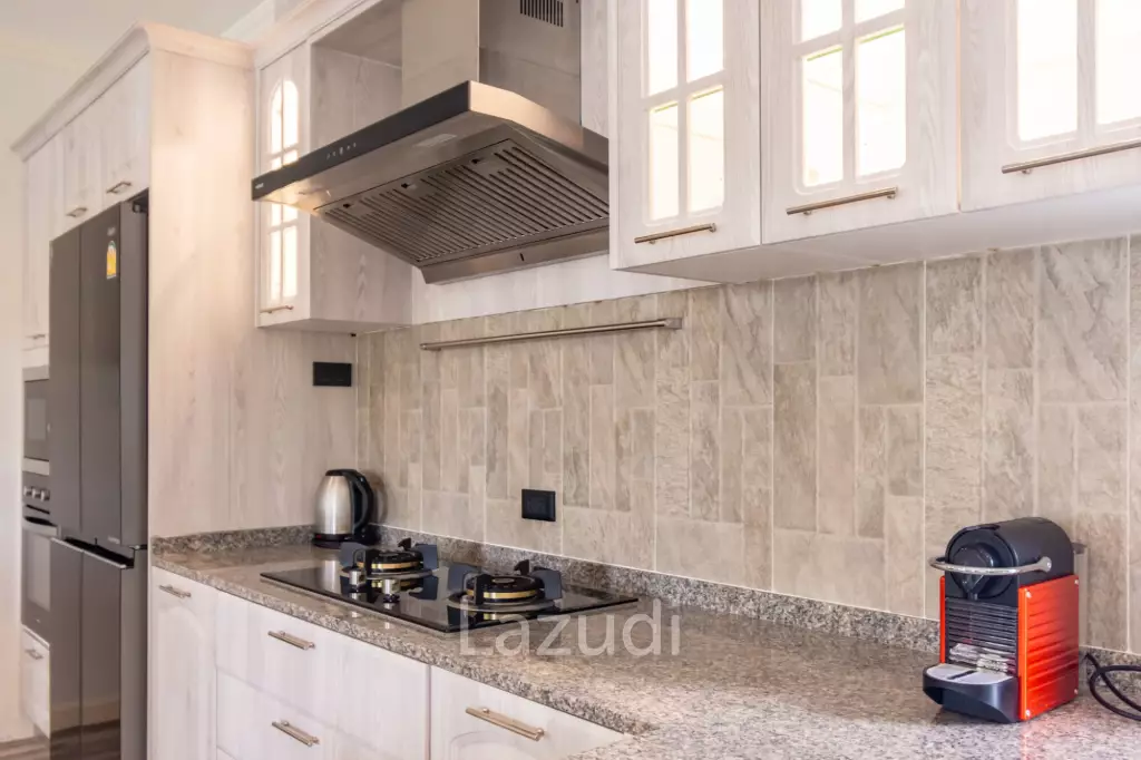 Luxury 3/4 bed pool villa close to Cha'am beach