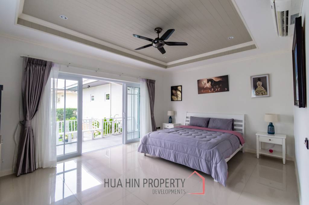 Luxury 3/4 bed pool villa close to Cha'am beach
