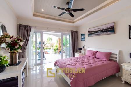 Luxury 3/4 bed pool villa close to Cha'am beach