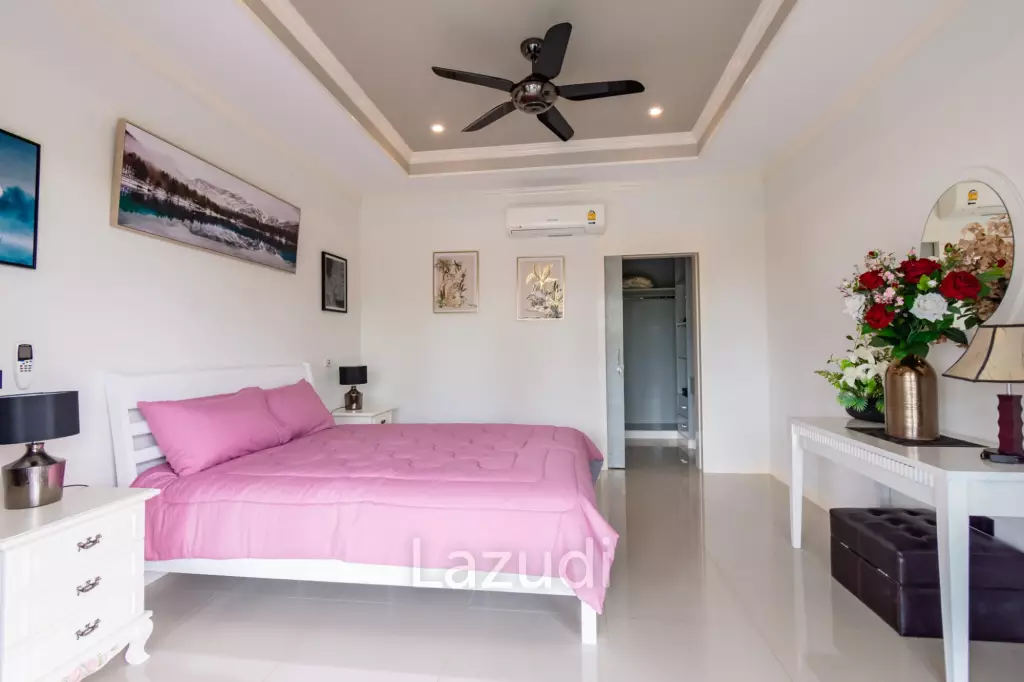 Luxury 3/4 bed pool villa close to Cha'am beach