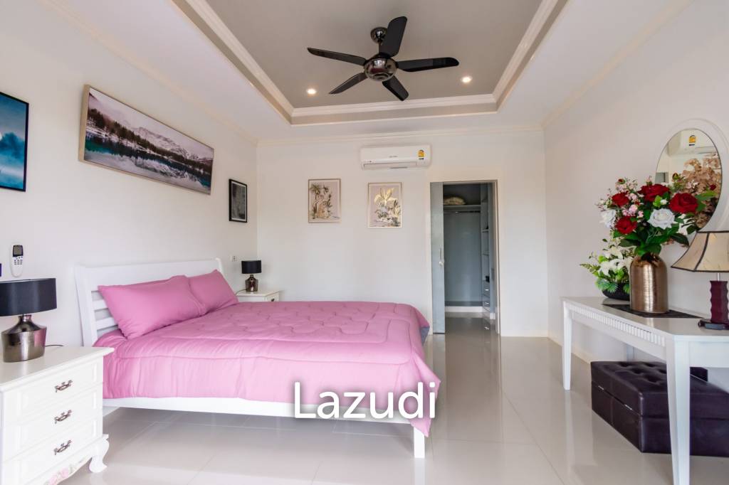 Luxury 3/4 bed pool villa close to Cha'am beach