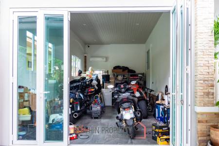 Luxury 3/4 bed pool villa close to Cha'am beach