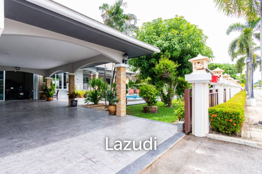 Luxury 3/4 bed pool villa close to Cha'am beach