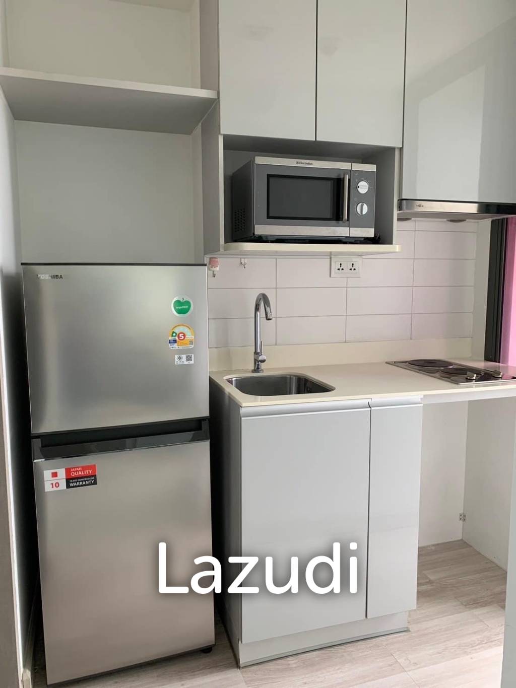 Studio 1 Bath 21 SQ.M Ideo Mobi Phayathai