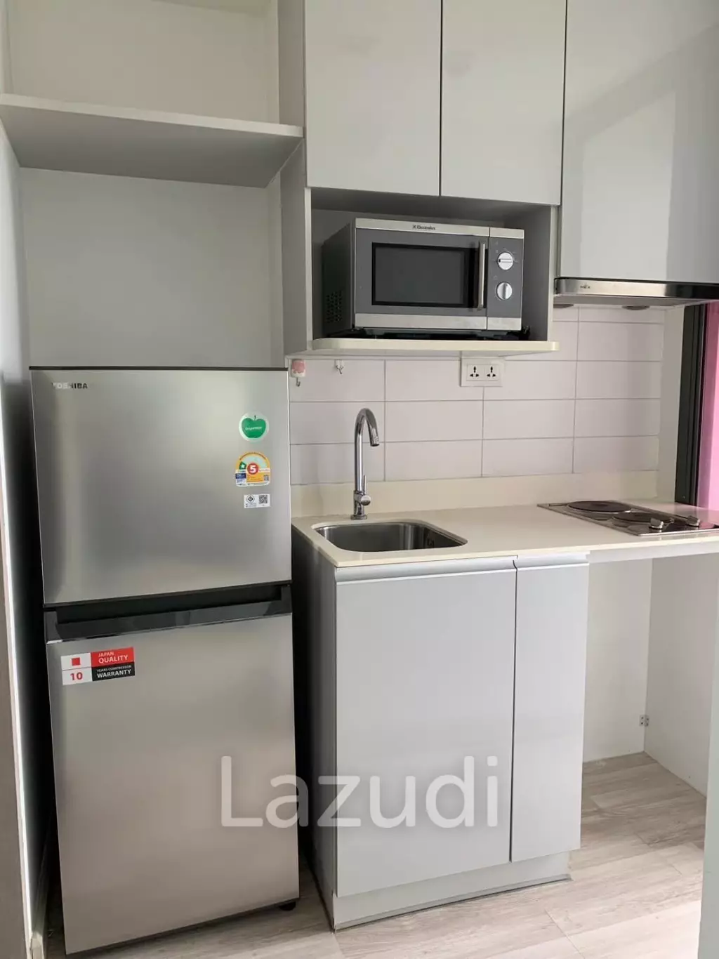 Studio 1 Bath 21 SQ.M Ideo Mobi Phayathai