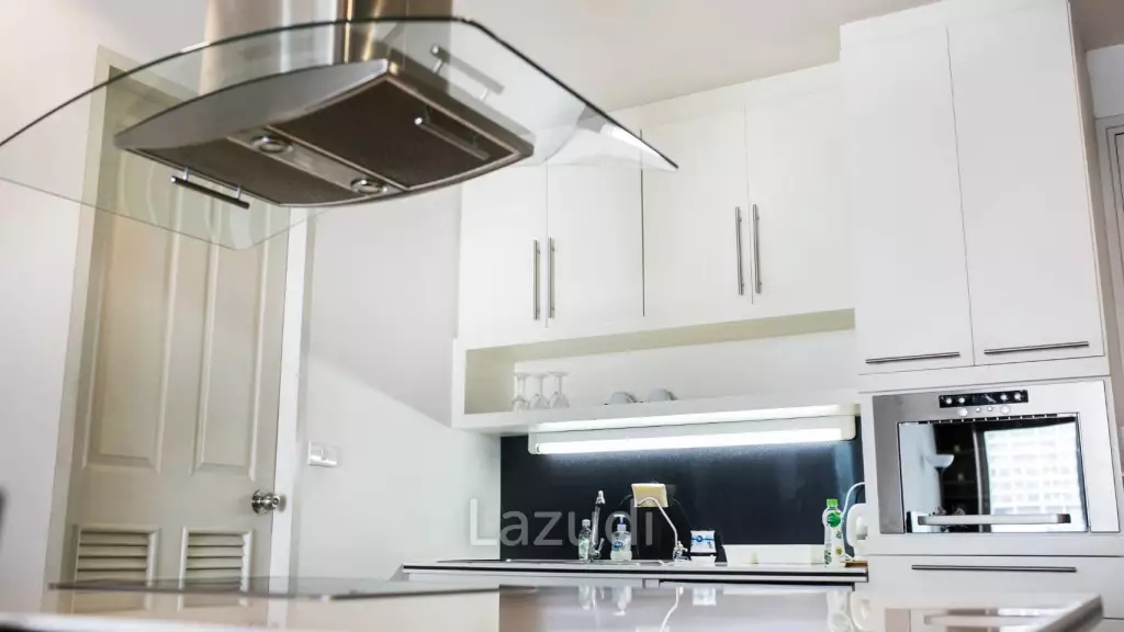 1 Bed 1 Bath 74 SQ.M Baan Sathorn Chaopraya