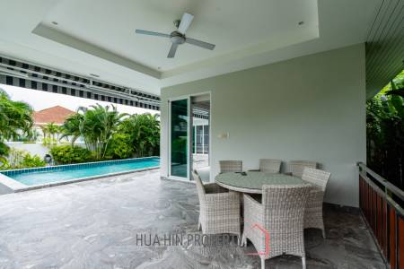 Woodlands Residence : 3 bed pool villa on a large corner plot