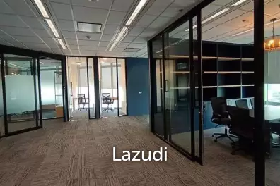 Newly Renovated Luxury Office Space for rent in Phayathai