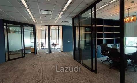 Newly Renovated Luxury Office Space for rent in Phayathai