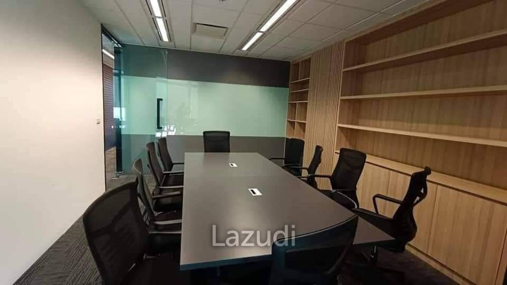 Newly Renovated Luxury Office Space for rent in Phayathai